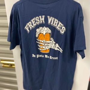 Fresh Vibes Mens Beer T Shirt Size L Blue Short Sleeve Crewneck 100% Cotton